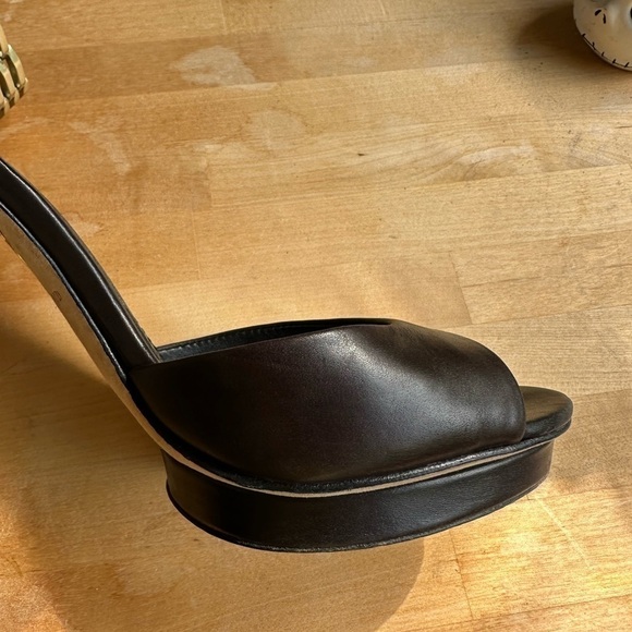 Brian Atwood D’Orsay Pumps size 7.5 - Picture 8 of 8